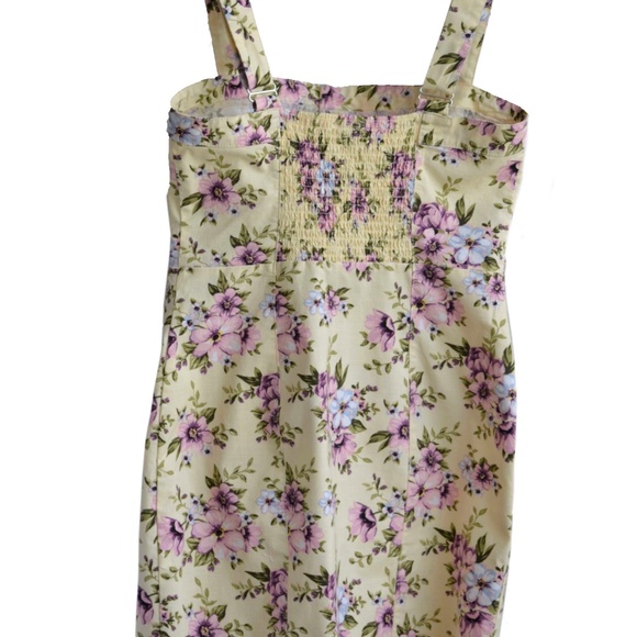 Forever 21 Floral Print, Button front Mini Drees, - Picture 5 of 5